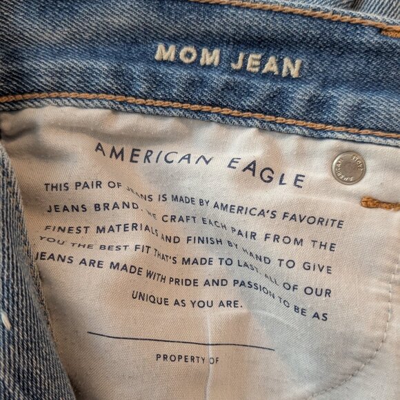 American Eagle Light Wash Raw Hem Mom Jean - Picture 6 of 7